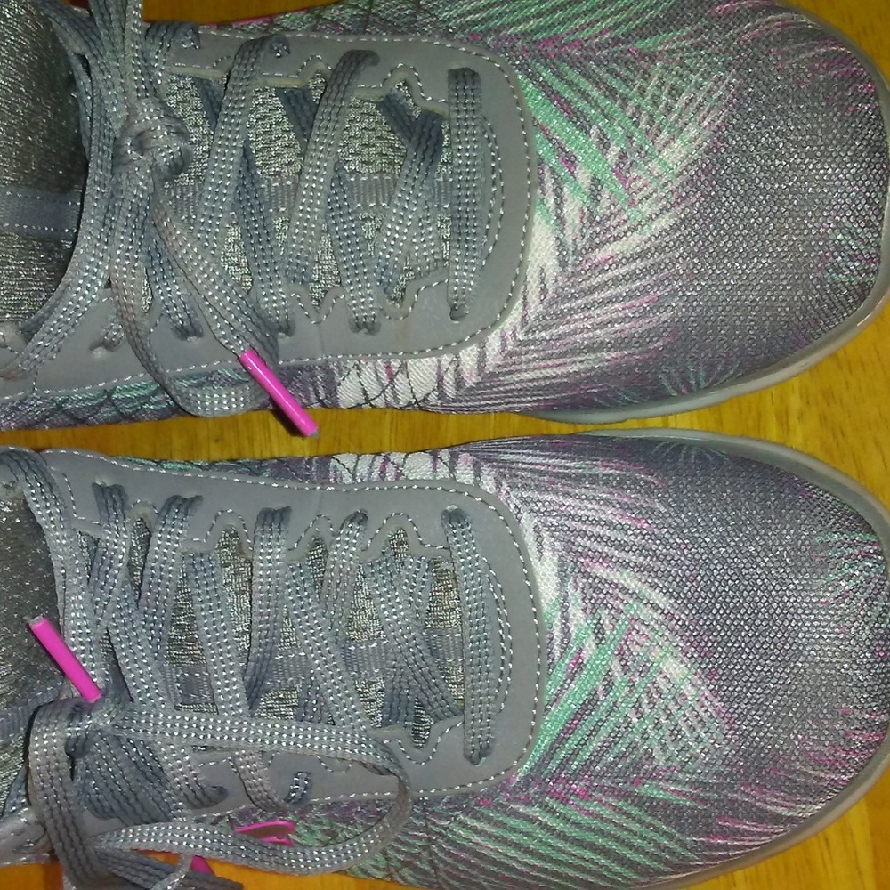 Air-cooled memory foam sneakers - Picture 4 of 5
